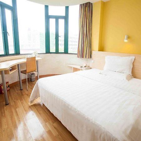 7 Days Inn Wuhan Esterno foto